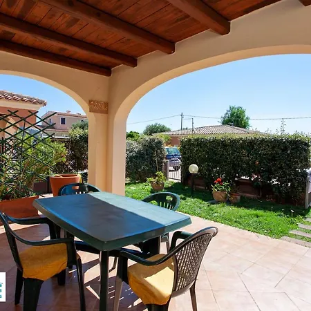 Villino Tirreno Bilo 1 度假居 圣特奥多罗